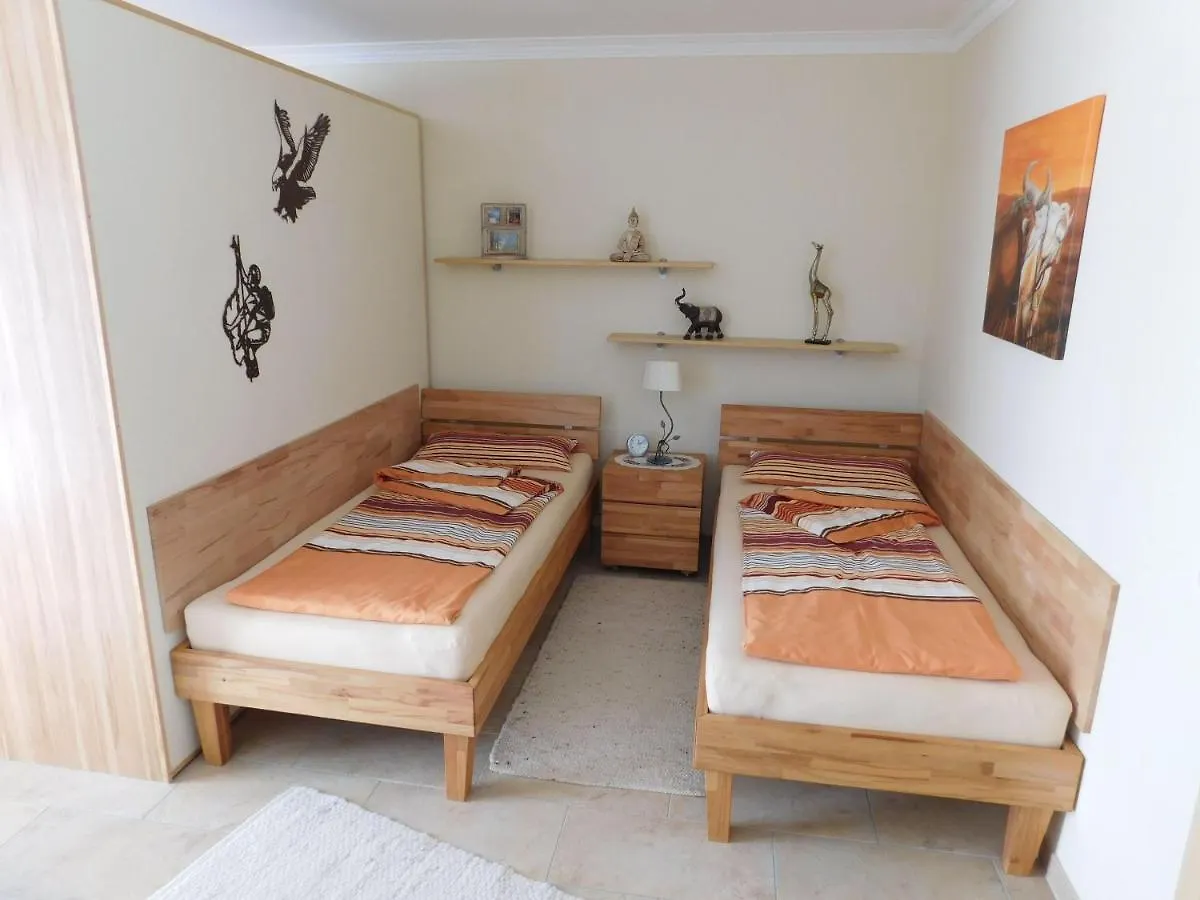 Apartment Apart-Studio-Am-Rosengarten Fussen